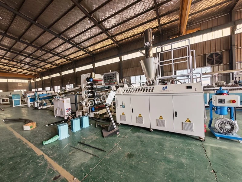 Linie de extrudare a foii subțiri din PVC de 1200 mm