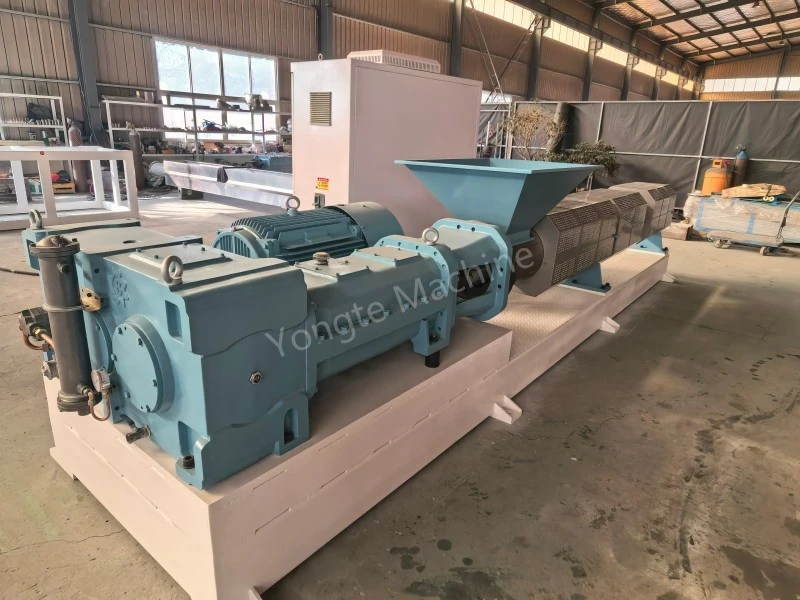 Mașină de extrudare pentru reciclare a plasticului