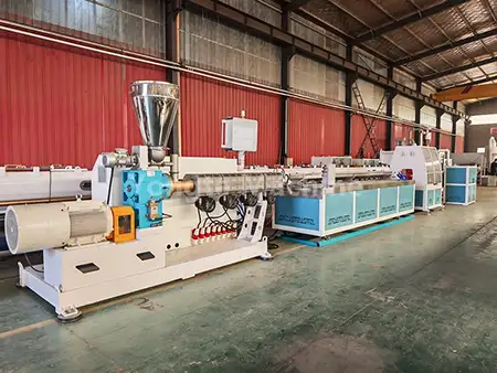 Mașină de fabricat profile PP